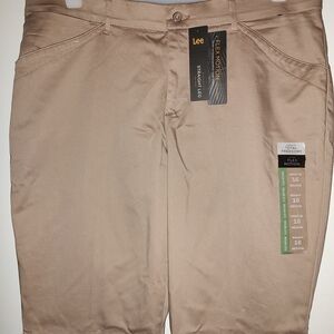 Lee Women's Straight Leg Pants in Tan